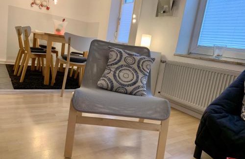 Neustadt-Hambach House | Herrscherrshaus-W237