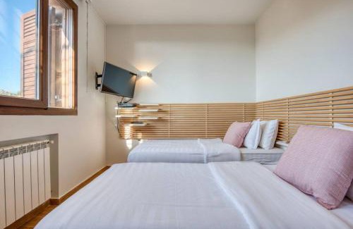 Kfardebian Villa | Hert 3Bedroom Villa In Faraya