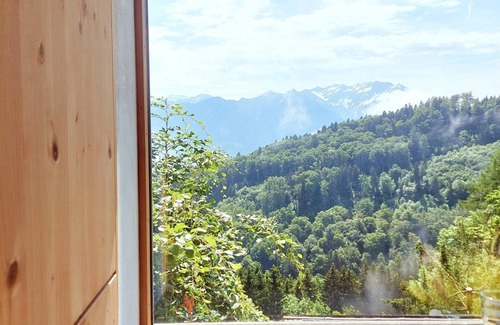 Sevelen Ski Chalet | ❤HERZLI-CHALET❤ Cinema - outdoor bathtub - summit view for the whole family