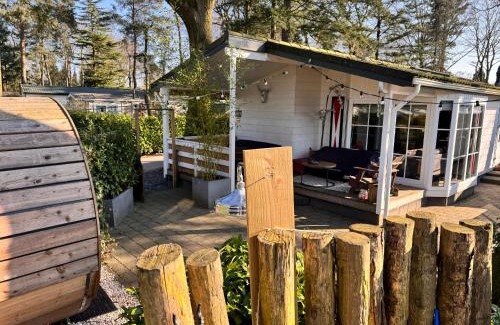 Voorthuizen Ski Chalet | Het Verwende Nest met privé hottub & Barrel sauna