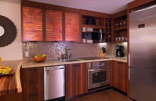 Waikiki Resort | HGVC Hawaiian Village Beachfront Resorts & Spa All Towers