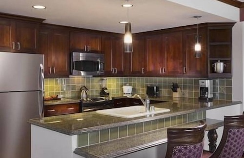 Waikiki Resort | HGVC Waikikian, Beachfront Resort, Pool, Hot Tub