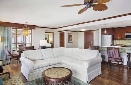 Waikiki Resort | HGVC Waikikian, Beachfront Resort, Pool, Hot Tub