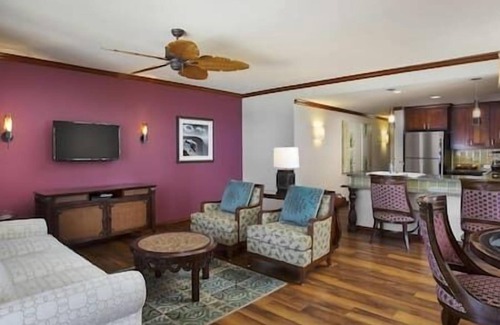 Waikiki Resort | HGVC Waikikian, Beachfront Resort, Pool, Hot Tub