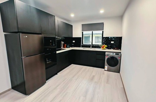 Martintar Hotel | Hibiscus Suites And Residences