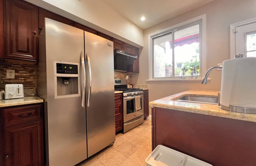 Spruce Hill House | Hidden Gem Townhome with 2 BRs -University City -near UPenn&Drexel