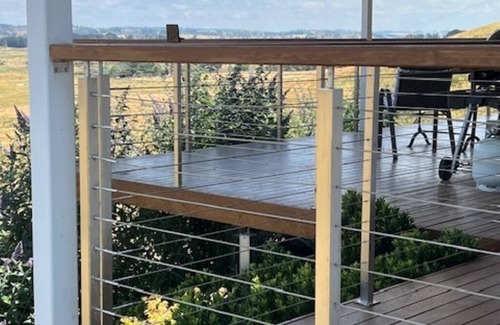 Oberon House | Hidden gem with magnificent view of Oberon Lake