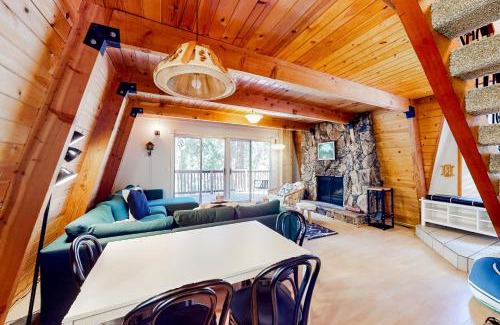 Crestline House | Hidden Wonder