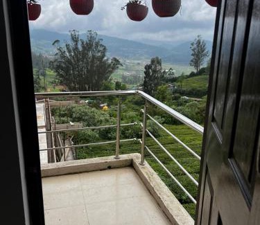 Ooty House | Hideaway Home43