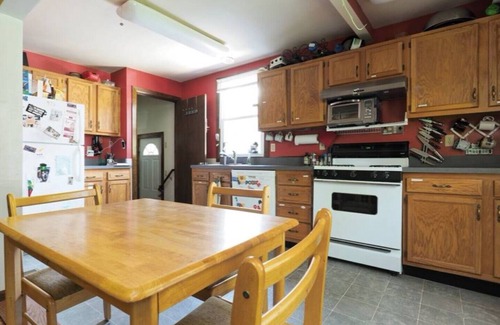 Eastport Apartment | Hideaway in the middle of everything