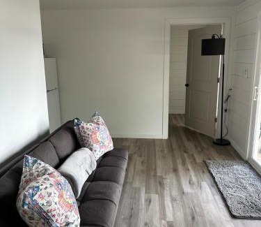 Sunrise Beach House | Hideaway on the lake!