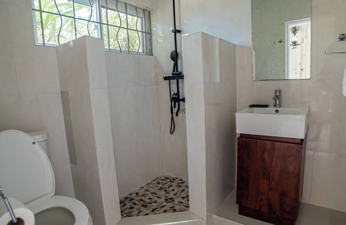 Negril Bed & Breakfast | High Life Resort and Spa