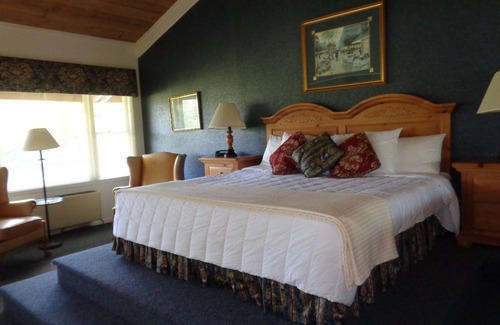Roaring Gap Hotel | High Meadows Inn
