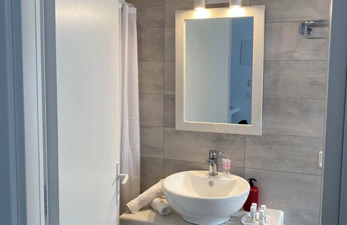 Fira Apartment | High Point Apartments Fira