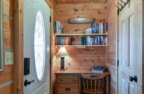 Big Cedars House | High Point Log Cabin
