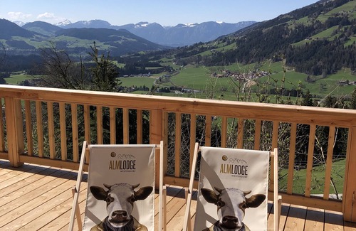 Westendorf Apartment | High quality apartment with a dream view right on the ski slope