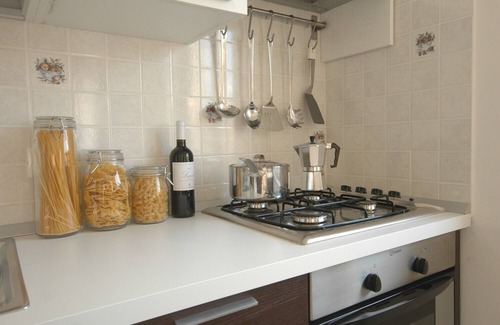 Contrada Difesa II VV Apartment | High-Speed Internet, large roof terrace (& outdoor kitchen), two beds, two bath.
