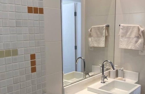 Guaeca House | High standard house in a condominium on the beach, 4 suites, air cond. and swimming pool