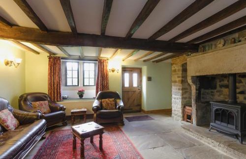 Hathersage House | Highbury Cottage
