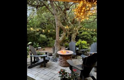 Surf City House | Higher Altitude | Cozy Downstairs Apt. Close to the Beach in Surf City, NC