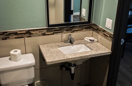 Eagle Rock Hotel | Highland Park Motel