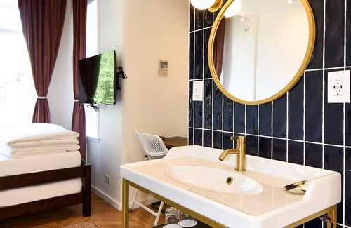 Adams Morgan Hotel | HighRoad Washington DC