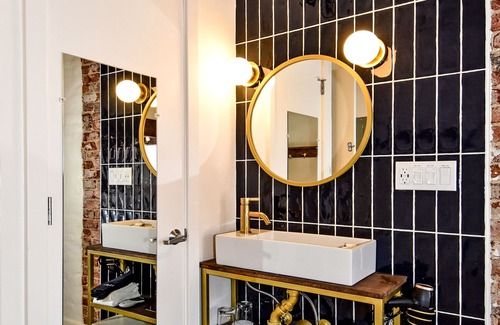 Adams Morgan Hotel | HighRoad Washington DC