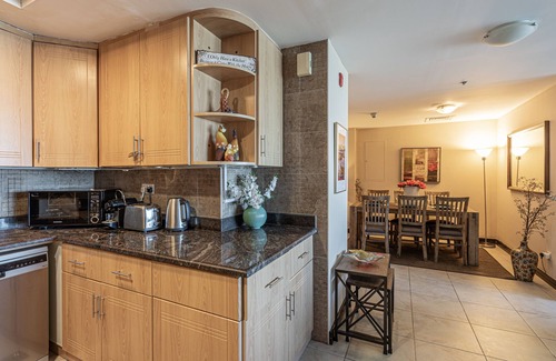 Jumeirah Lake Towers Apartment | HiGuests - Goldcrest Views 1