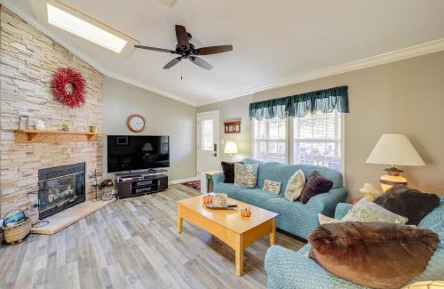 Charter Hills House | Hike and Bike in Beech Mtn Resort Pet-Friendly Home