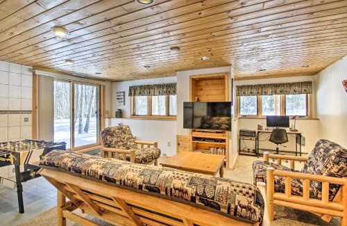 North Conway House | Hike, Ski and Relax Gem with Foosball in North Conway