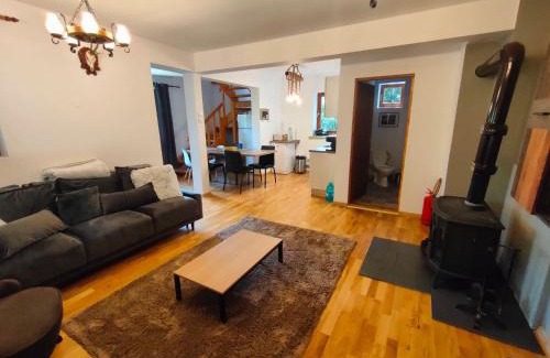 Calatele Ski Chalet | Hill Chalet