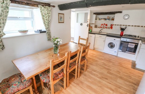 Freshwater Cottage | Hill Farm Cottage