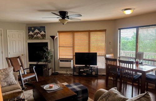 Banner Elk Apartment | Hillcrest Haven