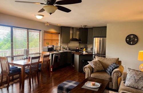 Banner Elk Apartment | Hillcrest Haven