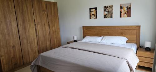 Candos Apartment | Hillcrest Park