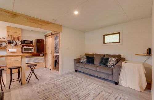 Hillsgrove House | Hillsgrove Cabin with Community Perks Pets Welcome!