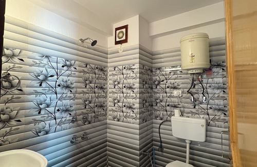 Vashist Hotel | Hilltop heaven resorts Manali