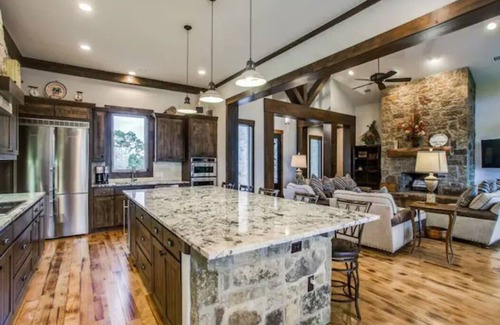 Valley View House | Hilltop Ranch-Pool