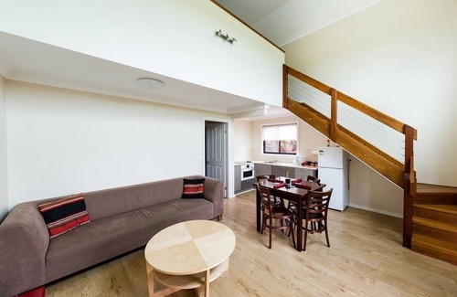 Mount Adrah Bed & Breakfast | Hillview Farmstay