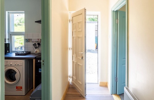 Leenane Cottage | Hillview House - Leenane