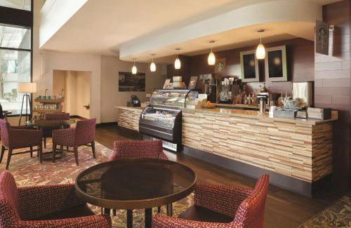 East Brunswick Hotel | Hilton East Brunswick