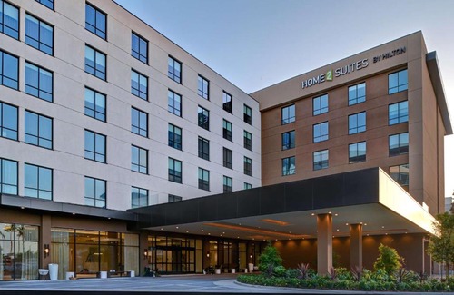 Anaheim Resort Hotel | Hilton Garden Inn Anaheim Resort