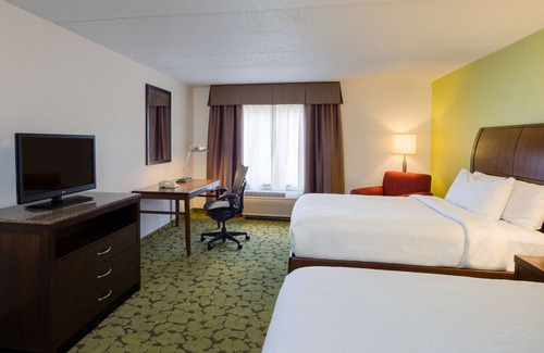 Hopelawn Hotel | Hilton Garden Inn Edison/Raritan Center