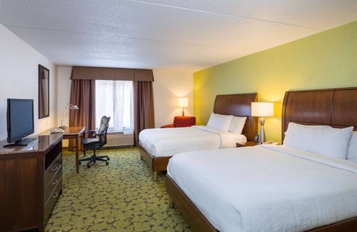 Hopelawn Hotel | Hilton Garden Inn Edison/Raritan Center