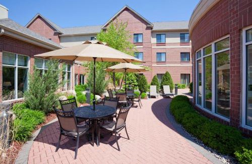 Maple Grove Hotel | Hilton Garden Inn Minneapolis Maple Grove