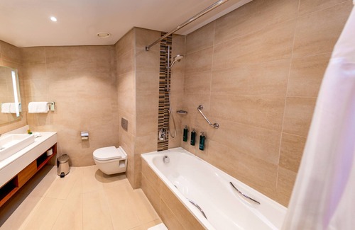 Embakasi Hotel | Hilton Garden Inn Nairobi Airport