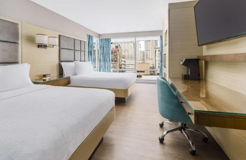 Central New York City Hotel | Hilton Garden Inn New York Times Square North