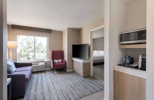 St. Charles Hotel | Hilton Garden Inn St. Charles