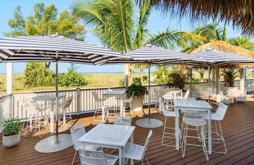 St. Pete Beach Hotel | Hilton Garden Inn St. Pete Beach, FL