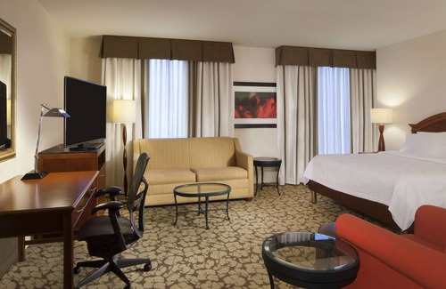 Northwest Hotel | Hilton Garden Inn Virginia Beach Town Center